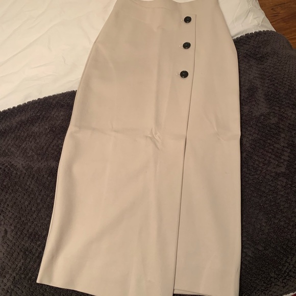 Babaton Billy Skirt - Picture 2 of 3